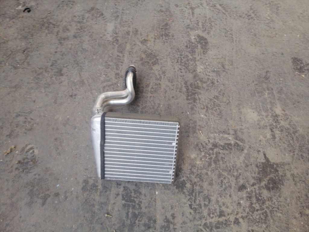 VW TOURAN 1T1, 1T2 Fűtőradiátor (10220) 1. kép