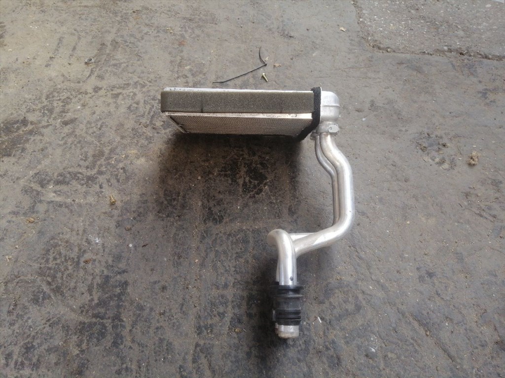 VW TOURAN 1T1, 1T2 Fűtőradiátor (10220) 2. kép