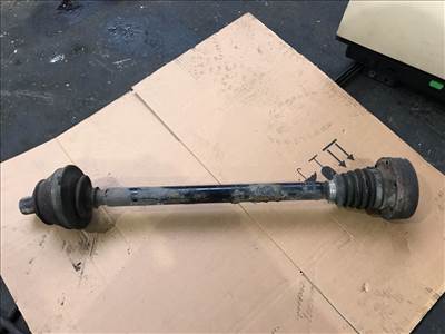 VW PHAETON 3D_ Bal hátsó Féltengely (16043) 4E0501203D