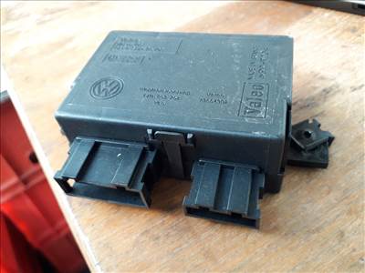 VW POLO 6N2 Motorvezérlő (13111) 6X0953257