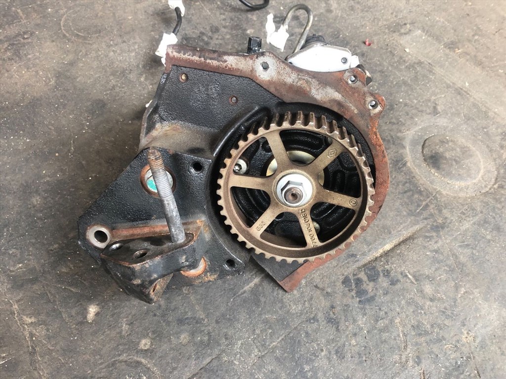 MITSUBISHI CARISMA lépcsőshátú DA_ Nagynyomású Szivattyú Bak (02473) 1. kép