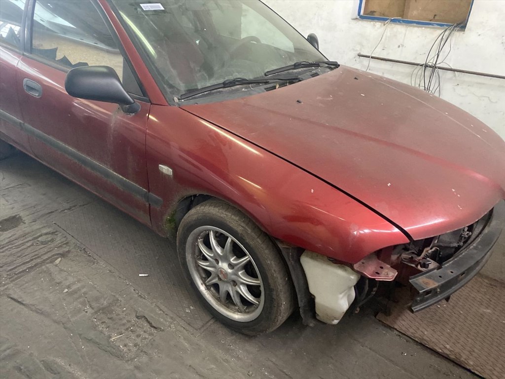 MITSUBISHI CARISMA lépcsőshátú DA_ Nagynyomású Szivattyú Bak (02473) 5. kép