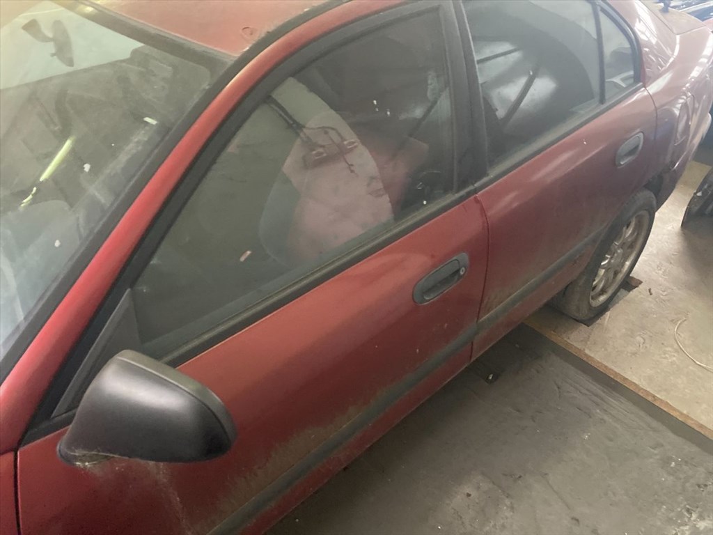MITSUBISHI CARISMA lépcsőshátú DA_ Nagynyomású Szivattyú Bak (02473) 6. kép