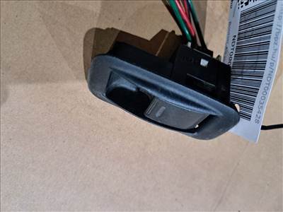 TOYOTA AVENSIS _T22_ Bal hátsó Ablakemelő Kapcsoló (35428)