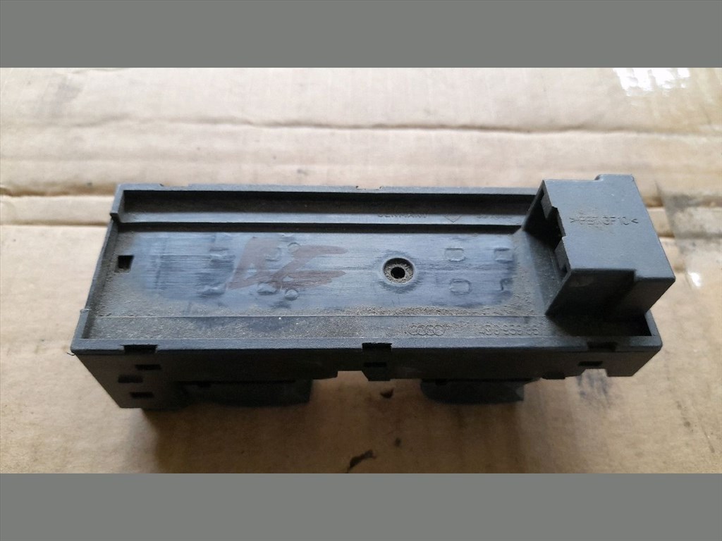 AUDI A6 4B, C5 Bal első Ablakemelő Kapcsoló (47847) AUDI/4B0959851 2. kép