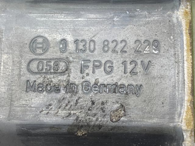 VW GOLF PLUS Jobb első Ablakemelő Motor 3. kép