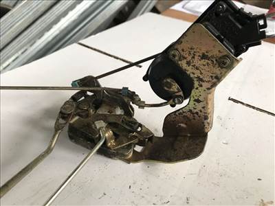 SUZUKI ALTO I SS80 Jobb első Ajtózár (29657)