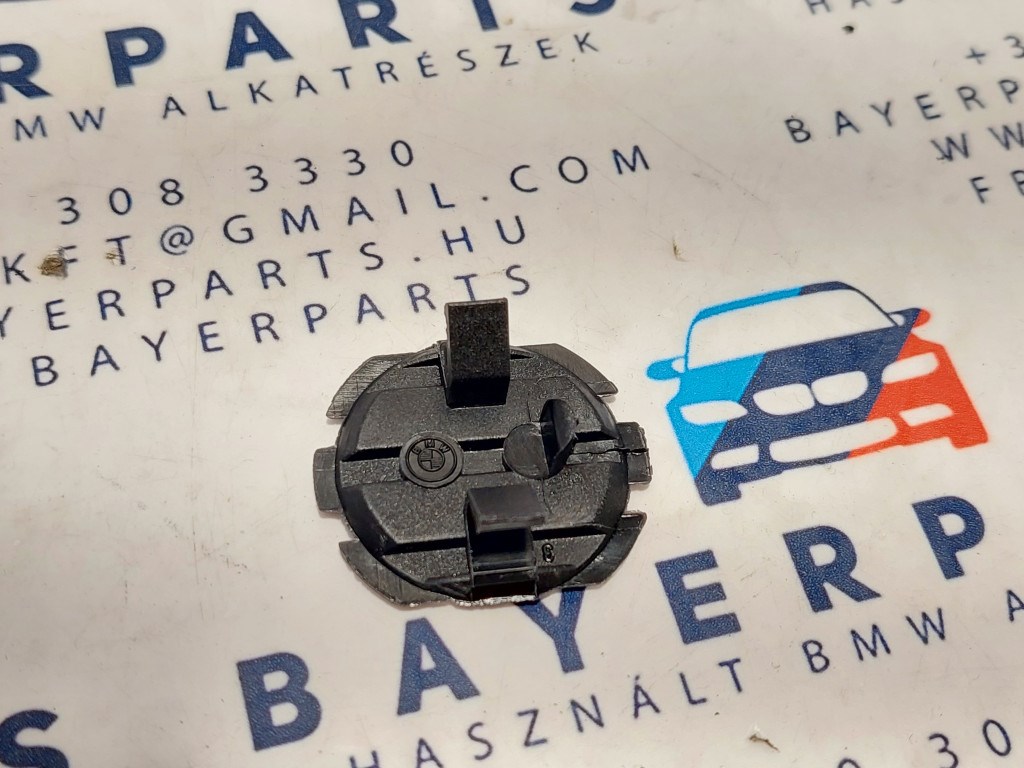 BMW E36 E46 E34 E39 E60 E38 E65 E83 E53 E85 Z3 X3 X5 gyári motorburkolat injektor trafó burkolat takaró kupak zárókupak 2. kép