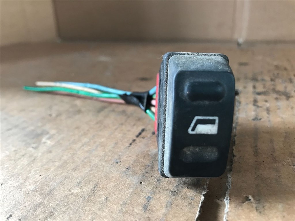 CITROËN XSARA PICASSO N68 Jobb első Ablakemelő Kapcsoló (23743) 22681 1. kép