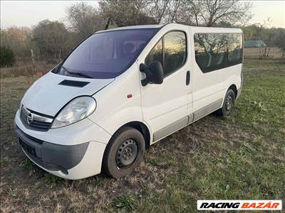 Opel Vivaro A bontott alkatrészei