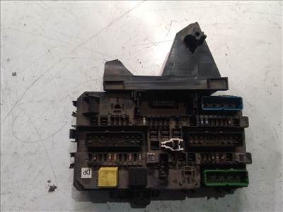 OPEL ASTRA H  Biztosítéktábla Motortér (04251) 13115937