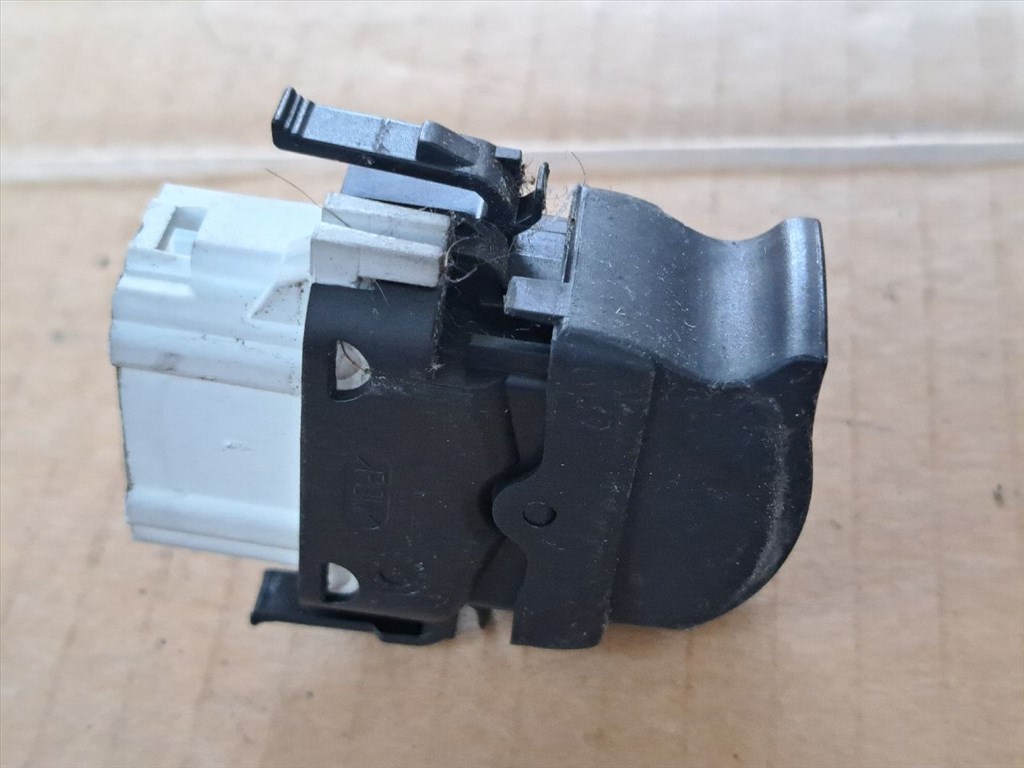 RENAULT CLIO II BB0/1/2_, CB0/1/2_ Jobb első Ablakemelő Kapcsoló (43772) RENAULT/26488 060046B4029 11H 5. kép