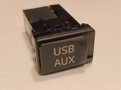 TOYOTA PRIUS USB Aljzat