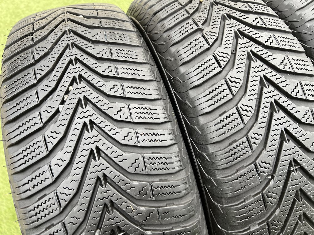 175/65 R15 Vredestein Snowtrac 5 téli gumi 6mm 2. kép
