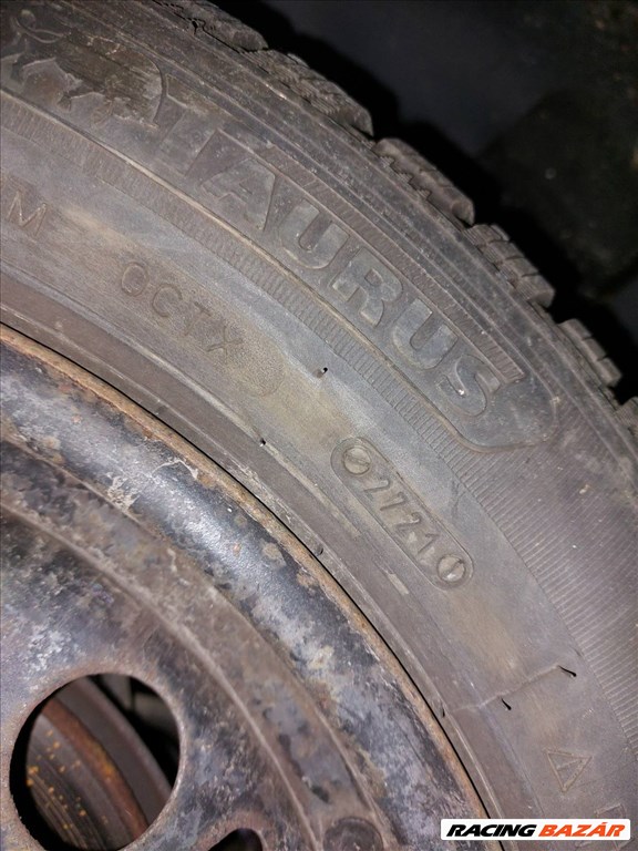 215/55 R16 Taurus téligumik lemezfelniken  3. kép