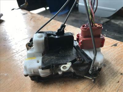 PEUGEOT 607 9D, 9U Bal első Ajtózár (27892)