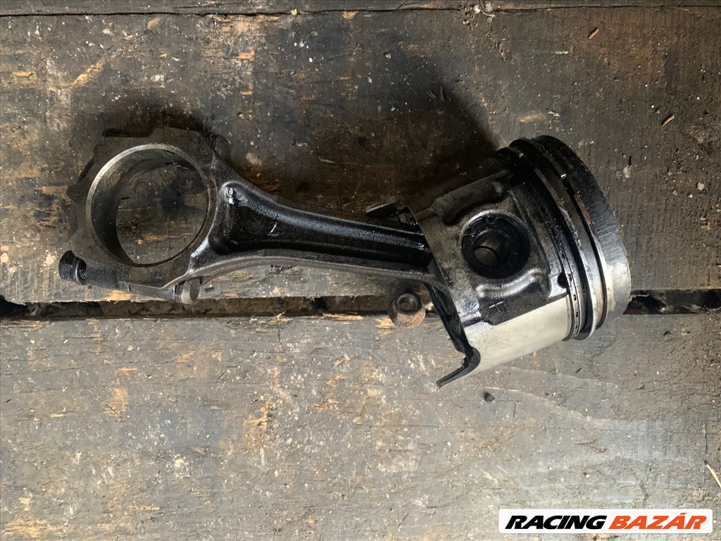 Mazda E 2200 E2200 Dugattyú 1. kép