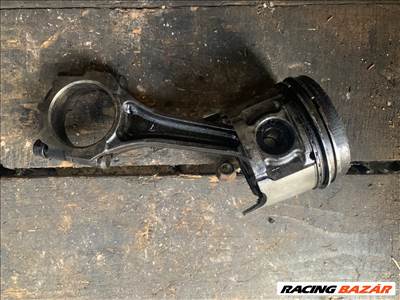 Mazda E 2200 E2200 Dugattyú