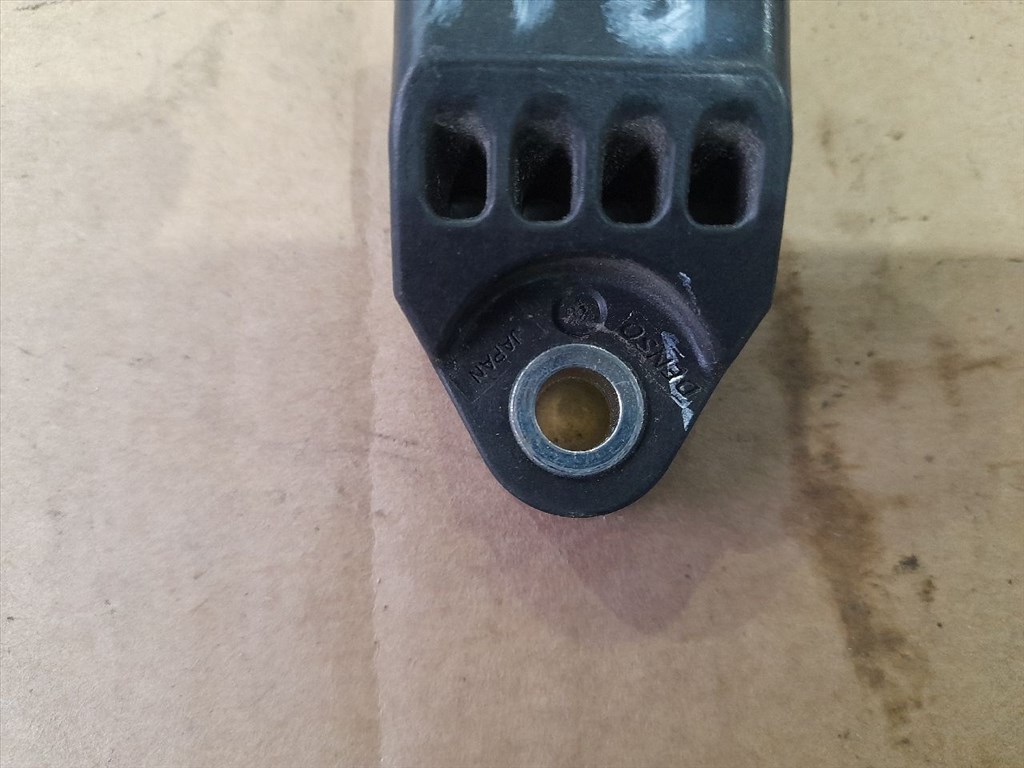 TOYOTA RAV 4 III ACA3_, ACE_, ALA3_, GSA3_, ZSA3_ Bal első Oldal Ütközés Érzékelő (41706) 89831-33020 5. kép