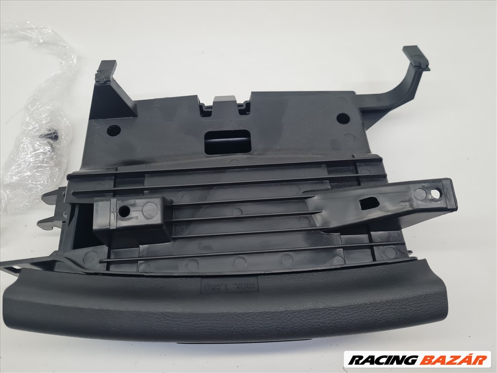 Volkswagen Golf VII kombi jobb első ülés alatti fiók 5g0882600a 3. kép
