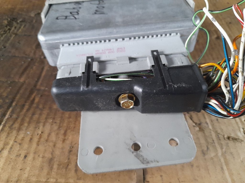 FORD KA I RB_ Motorvezérlő (48074) E9AF14A624AA, JP4 4. kép