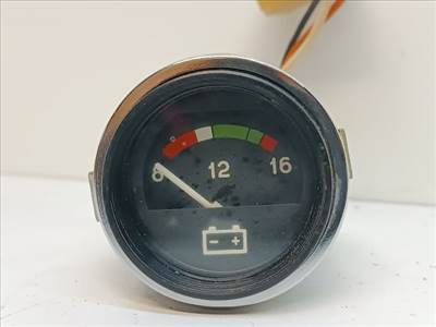 LADA 2105 Feszültségmérő Óra