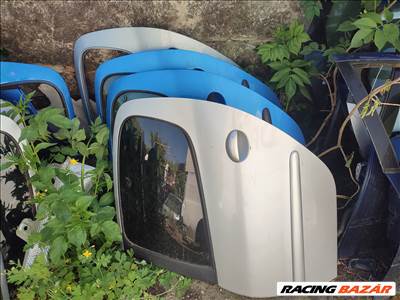 Peugeot 206 bal hátsó ajtó több színben 5 ajtós 