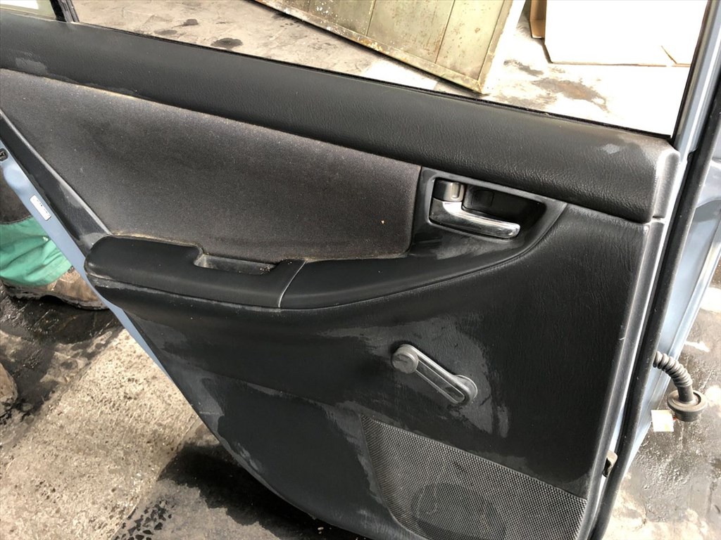 TOYOTA COROLLA ZZE12_, NDE12_, ZDE12_ Bal hátsó Ajtó Kárpit (05606) 5. kép