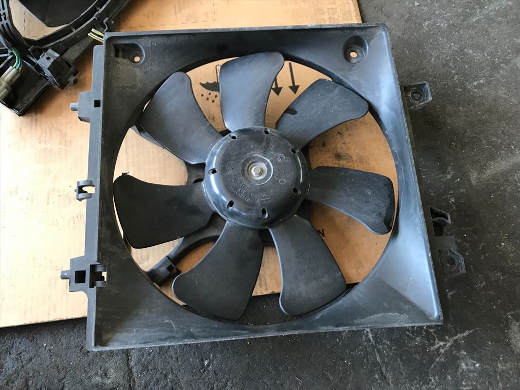 SUBARU IMPREZA Ferdehátú GR, GH, G3 Hűtőventilátor (29576) 1. kép