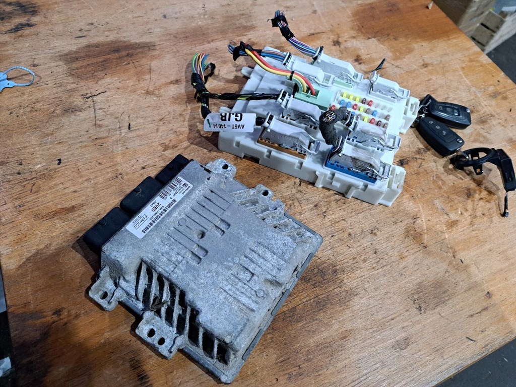 FORD C-MAX II  Motorvezérlő (35295) CONTINENTAL/AV6112A650AGD, S180133047 B, NV6N 14A073 ET, 0942V23559, 6E5T-15607-CA, DV6TDED (T3DA/B) 1. kép