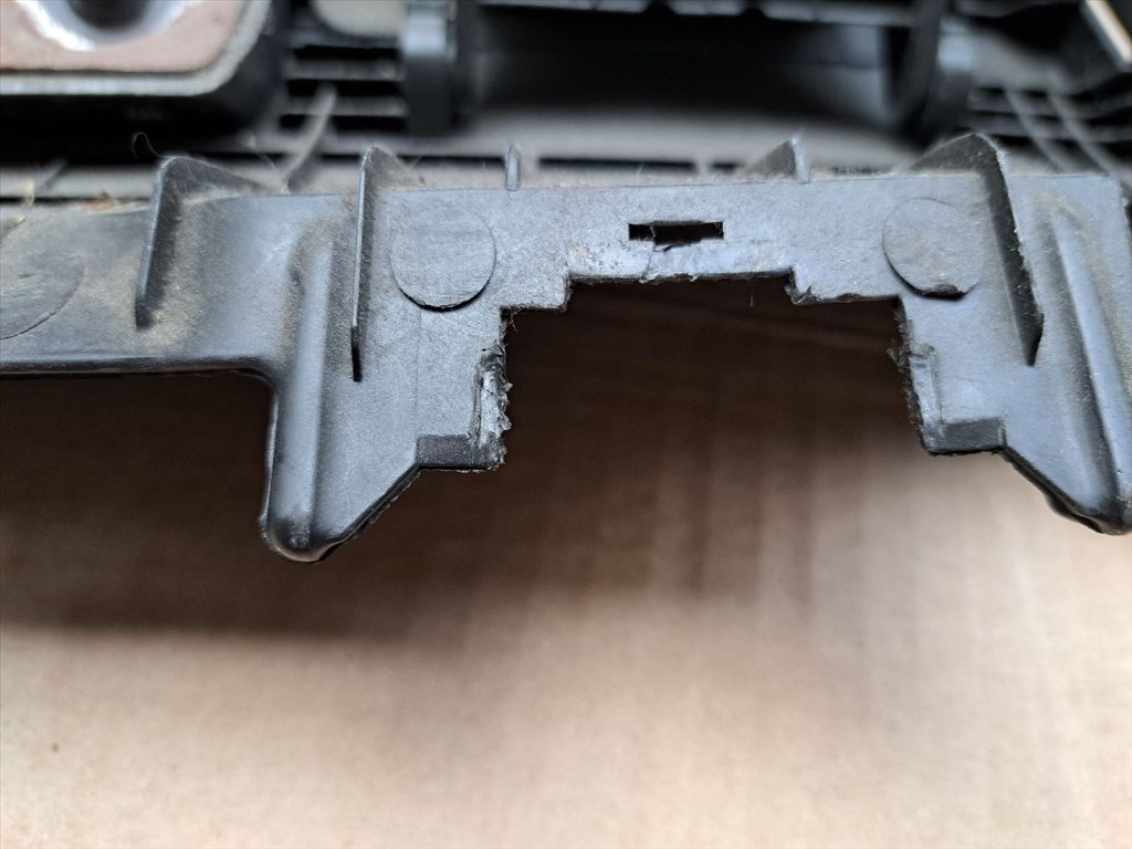 CHEVROLET ORLANDO J309 Bal első Tároló Rekesz (37871) 4. kép