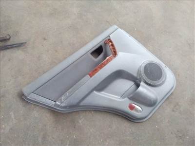 KIA SORENTO I JC Jobb hátsó Ajtó Kárpit (12167)