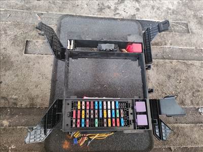 RENAULT ESPACE III JE0_ Biztosítéktábla Utastér (33605) 55M1BG118