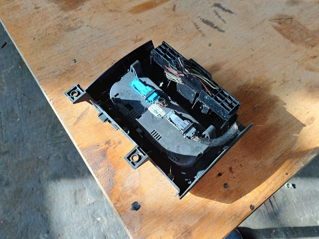 OPEL ZAFIRA A F75_ Fűtéskapcsoló (digit klímás) (34035) 024459929 2. kép