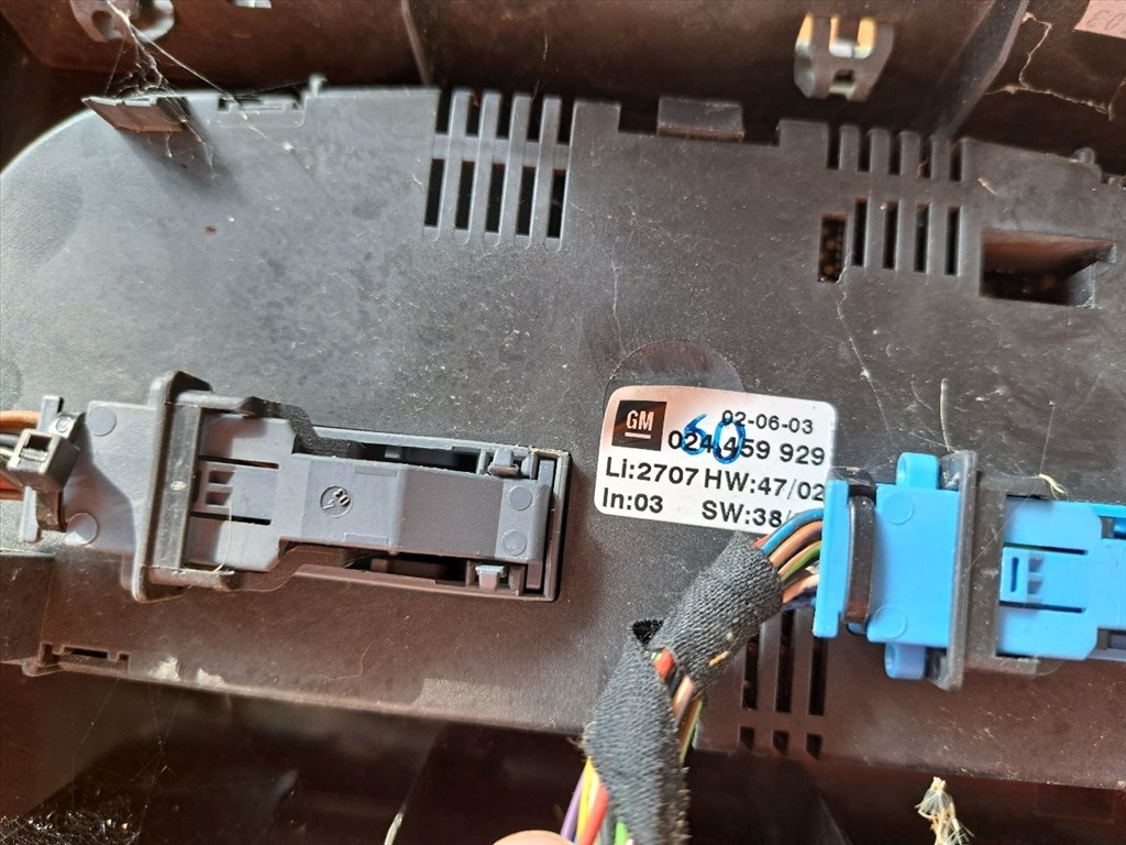 OPEL ZAFIRA A F75_ Fűtéskapcsoló (digit klímás) (34035) 024459929 3. kép