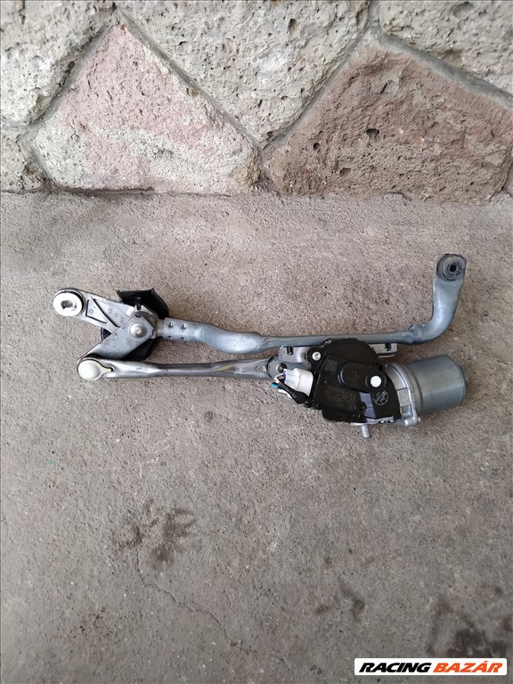 Toyota Yaris (XP130/XP150) 1.5 VVT-I Hybrid Első Ablaktörlő szerkezet motorral 2467 851100d191 2. kép