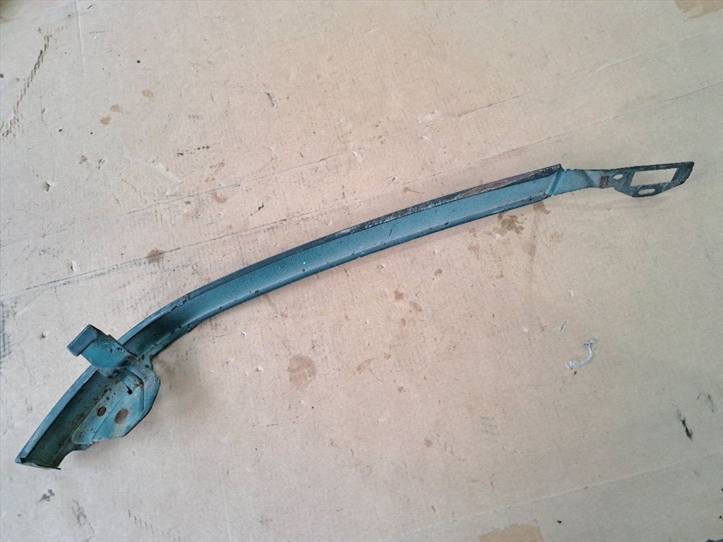 TOYOTA AVENSIS _T22_ Jobb Fényszóró Bajusz Díszléc (36160) 2. kép