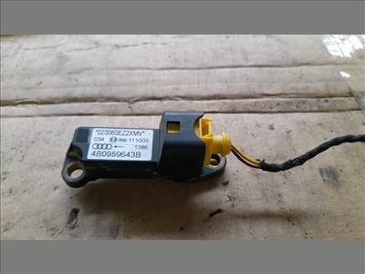 AUDI A6 4B, C5 Jobb első Oldal Ütközés Érzékelő (47858) 4B0959643B
