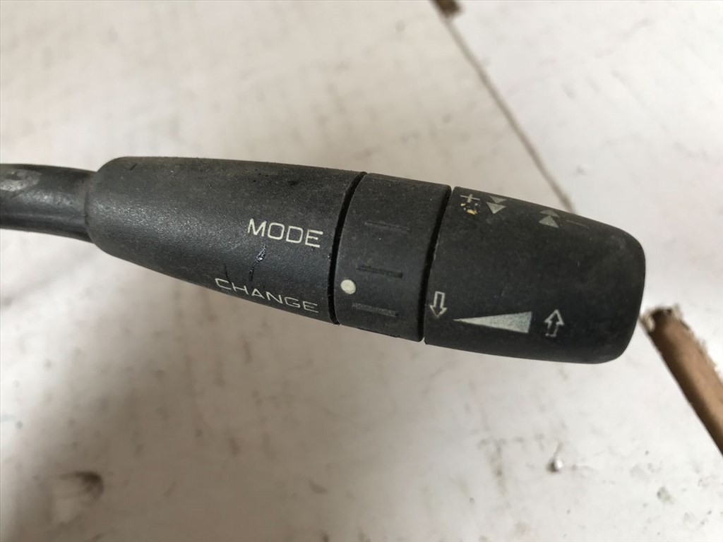 PEUGEOT 206 Ferdehátú 2A/C Bal Multikormány Kapcsoló (23921) 4. kép