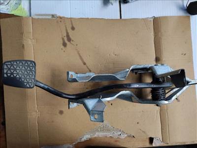 OPEL ASTRA G Ferdehátú F48_, F08_ Fékpedál (32424)