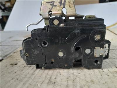 AUDI A6 4B, C5 Jobb hátsó Ajtózár (47624) VW/4B1839016B