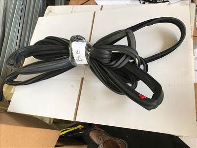 SUBARU IMPREZA Ferdehátú GR, GH, G3 Bal első Gumikéder (29107)