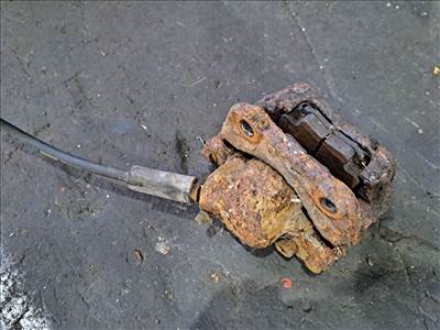 RENAULT CLIO II BB0/1/2_, CB0/1/2_ Jobb első Féknyereg Munkahengerrel (35884) LUCAS/1266 CO56