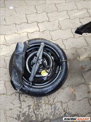 Nissan Micra V Emelő+vonoszem