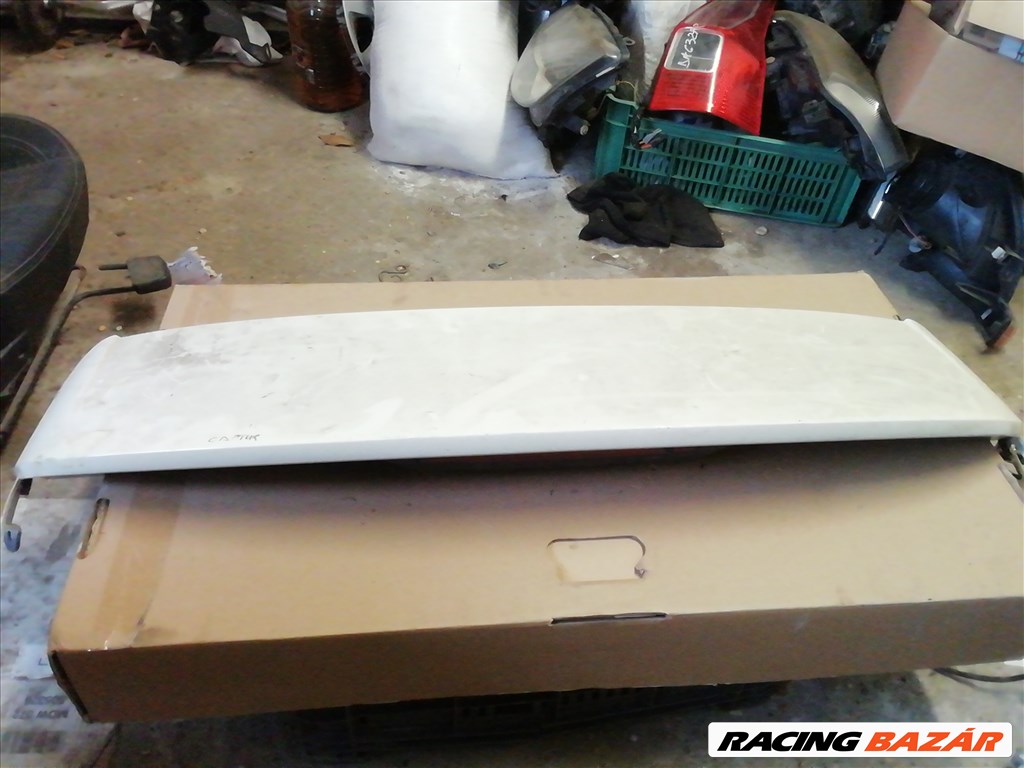 Renault Captur I Hátsó szárny  960304415r 1. kép