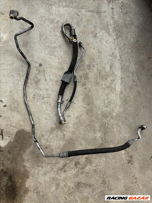 BMW 320 (E90, E91, E92, E93) bontott alkatrészei 9. kép