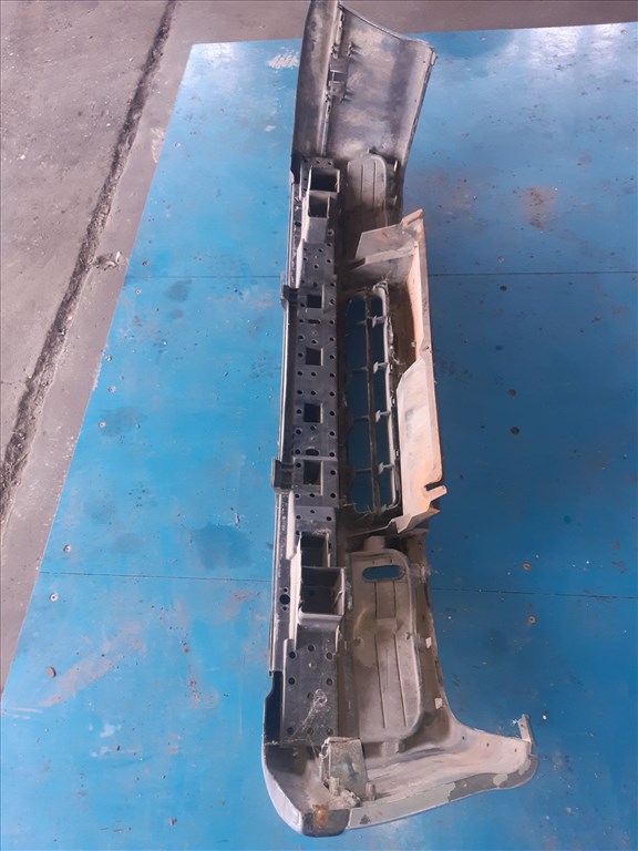 Renault R19 Első Lökhárító 6. kép