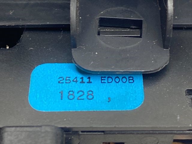 NISSAN NOTE Jobb első Ablakemelő Kapcsoló 5. kép