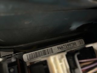 CITROËN C3 II Biztosítéktábla Motortér 2. kép