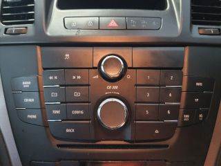 OPEL INSIGNIA Rádió / CD